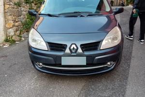 Renault Scenic 1.5 dci