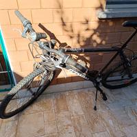 Mountain Bike Uomo 