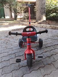 Triciclo e bici