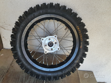 Cerchio e gomma cross pit bike