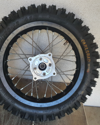 Cerchio e gomma cross pit bike