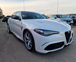 Alfa Romeo Giulia 2.9 T V6 AT8 Quadrifoglio *AKRAP