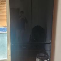 armadio  laccato nero fatto dal falegname