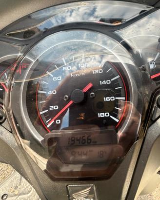 Honda sh 300 sport