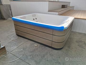 MINIPISCINA IDROMASSAGGIO