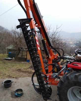 tagliasiepe da trattore