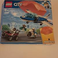 LEGO City 60208 Arresto con Il Paracadute Polizia