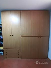 Armadio camera da letto legno chiaro 10 ante