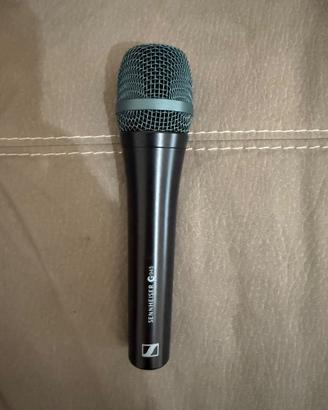 Sennheiser e945 con clip ed astuccio
