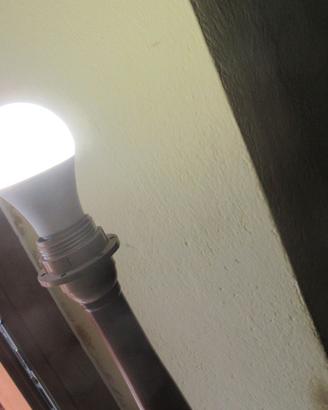 Paralume vintage in legno