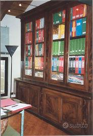 Armadio antico farmacia