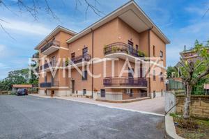 Appartamento di 78 m² con 3 locali a Roma