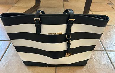 Borsa Vintage a righe Bianche Nere.