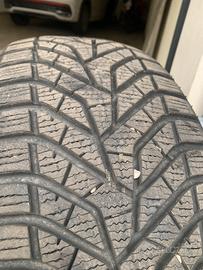 Gomme invernali Yokohama 215/50 r18 92 V