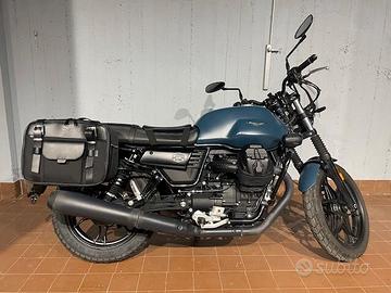 Moto Guzzi V7 III Stone