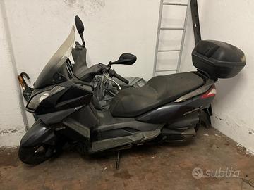 Kymco downtown 300 del 2011