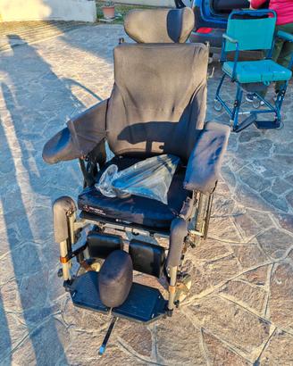 Carrozzina polifunzionale