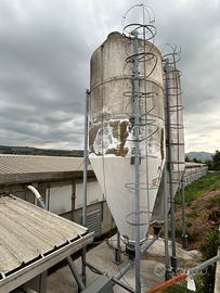 Silos vetroresina per mangime animale 130 qli