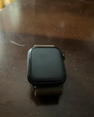 Apple Watch SE 44mm Space Gray Aluminum GPS