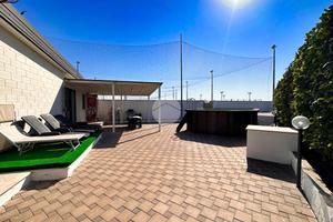 VILLA SINGOLA A MANFREDONIA