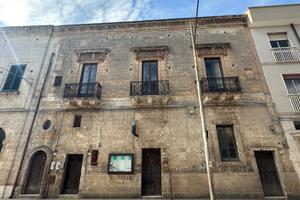 Dimora storica con grande terrazza
