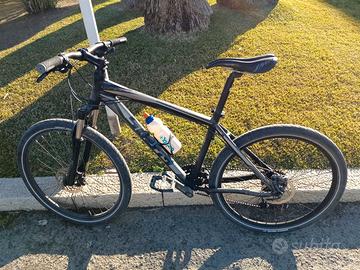 Bicicletta uomo MTB 26 in alluminio colore nero