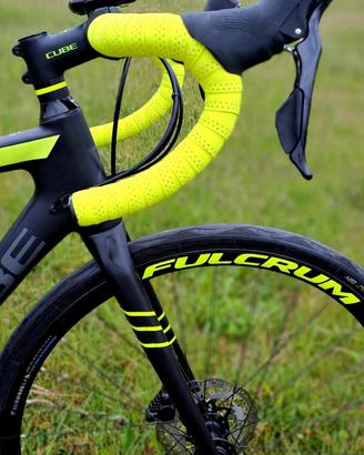 Bici Da Corsa Cube carbon Disc TG 50 S ultegra 11v
