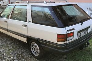 Renault R 21 Nevada 1.7 GTS e Gancio traino