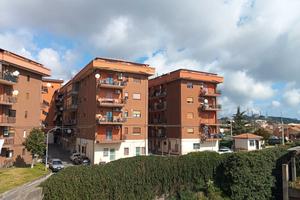 Ampio appartamento in residence