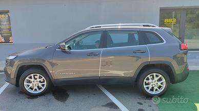 Jeep Cherokee 2.2