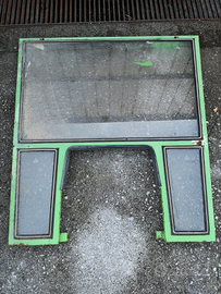 Frontale cabina trattore agricolo