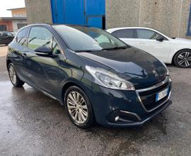 Peugeot 208 BlueHDi 75 3 porte BLACK LINE