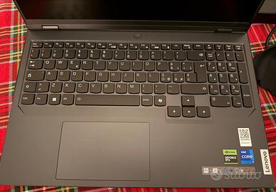 Lenovo Legion Pro 5 16IRX9 16” i7 14700HX 16GB RAM
