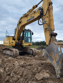 Escavatore komatsu pc 210.8 nlc