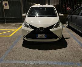 TOYOTA Aygo 2ª serie - 2016