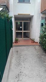 Monolocale con il terrazzo a tre km dal mare