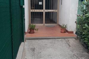 Monolocale con il terrazzo a tre km dal mare