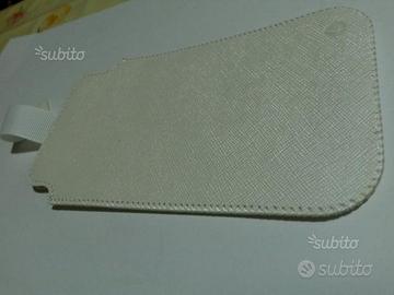 Cover bianca vari telefoni nuovi