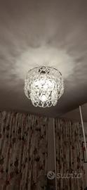 2 lampadari da soffitto e 1 da terra in cristallo