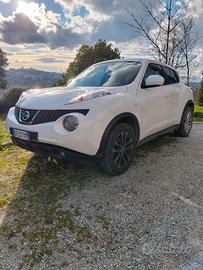 auto Nissan Juke 1500 dci Acenta sport 