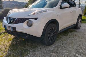 auto Nissan Juke 1500 dci Acenta sport 