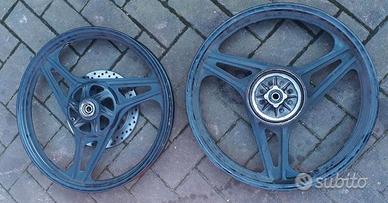 YBR 125 : cerchi centralina motore sella