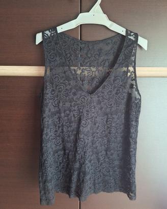 Top lungo smanicato/canotta pizzo nero Zara nuovo