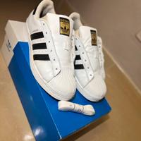 Adidas superstar