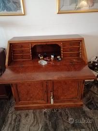 Ribaltina in radica di frassino