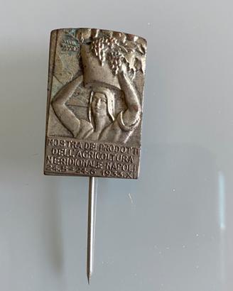 Spilla commemorativa