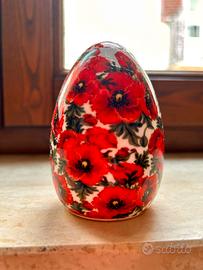 Uovo Decorativo in Ceramica Motivo Papaveri Rossi
