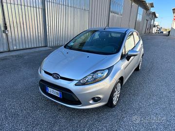 Ford Fiesta 1.4 5 porte Bz.- GPL Titanium COME NUO