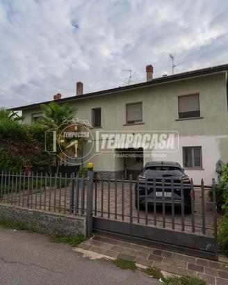 APPARTAMENTO IN VILLA CON BALCONE