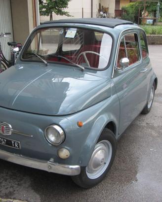 vendersi auto d'epoca